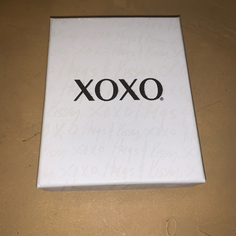 Xoxo love hearts necklace earrings box set silver Valentine’s Day - Picture 2 of 2